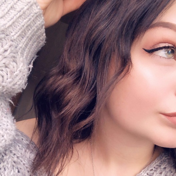 Meet your Posher, Caelym - Picture 1 of 1